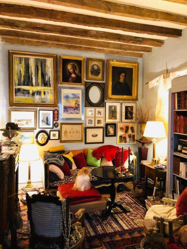Maison D'Hotes "Les Volets Verts" Et Sa Brocante Ecueille Luaran gambar